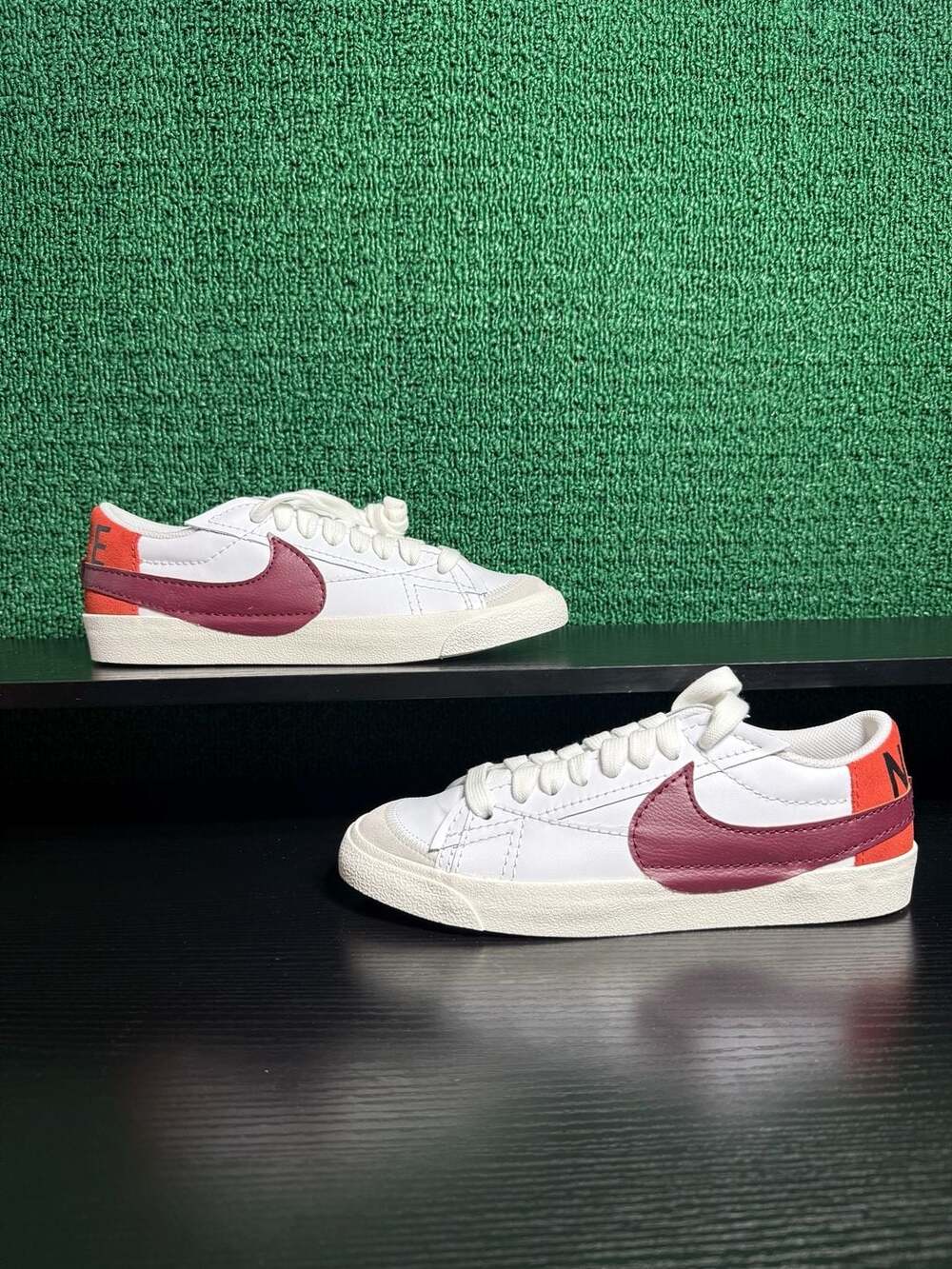 Nike W Blazer Low '77 Jumbo White/Dark Beetroot-Cinnabar Size 11